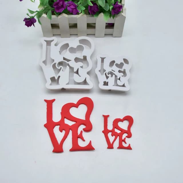 ECT 1528 LOVE cutter set